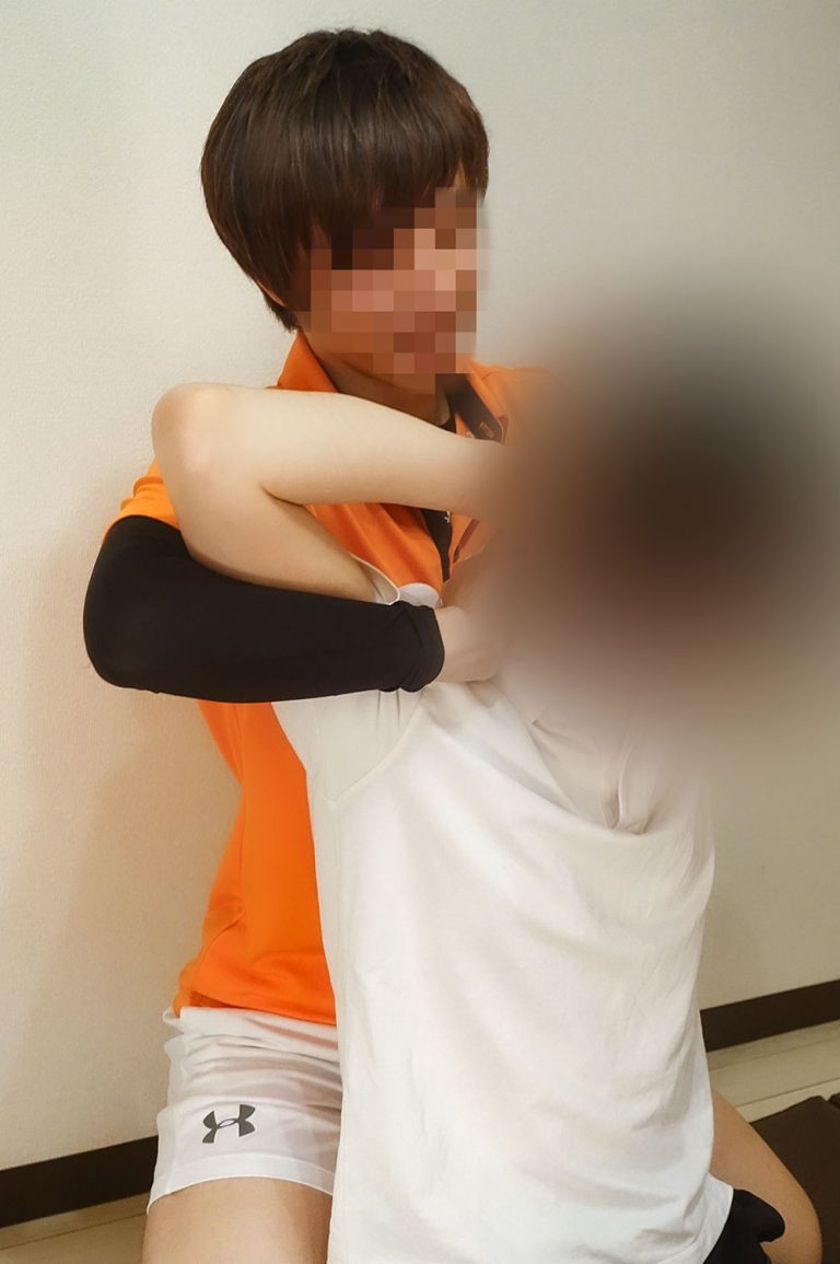 小室 康之
